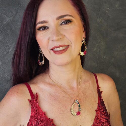 Conjunto Colar e Brinco Gota Dourado com Flores de Zircônia – Lady Rose Semijoias